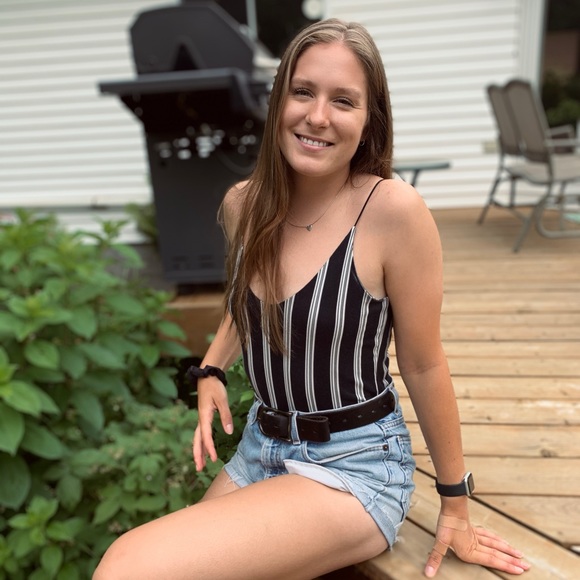 Meet your Posher, Elise - Picture 1 of 1